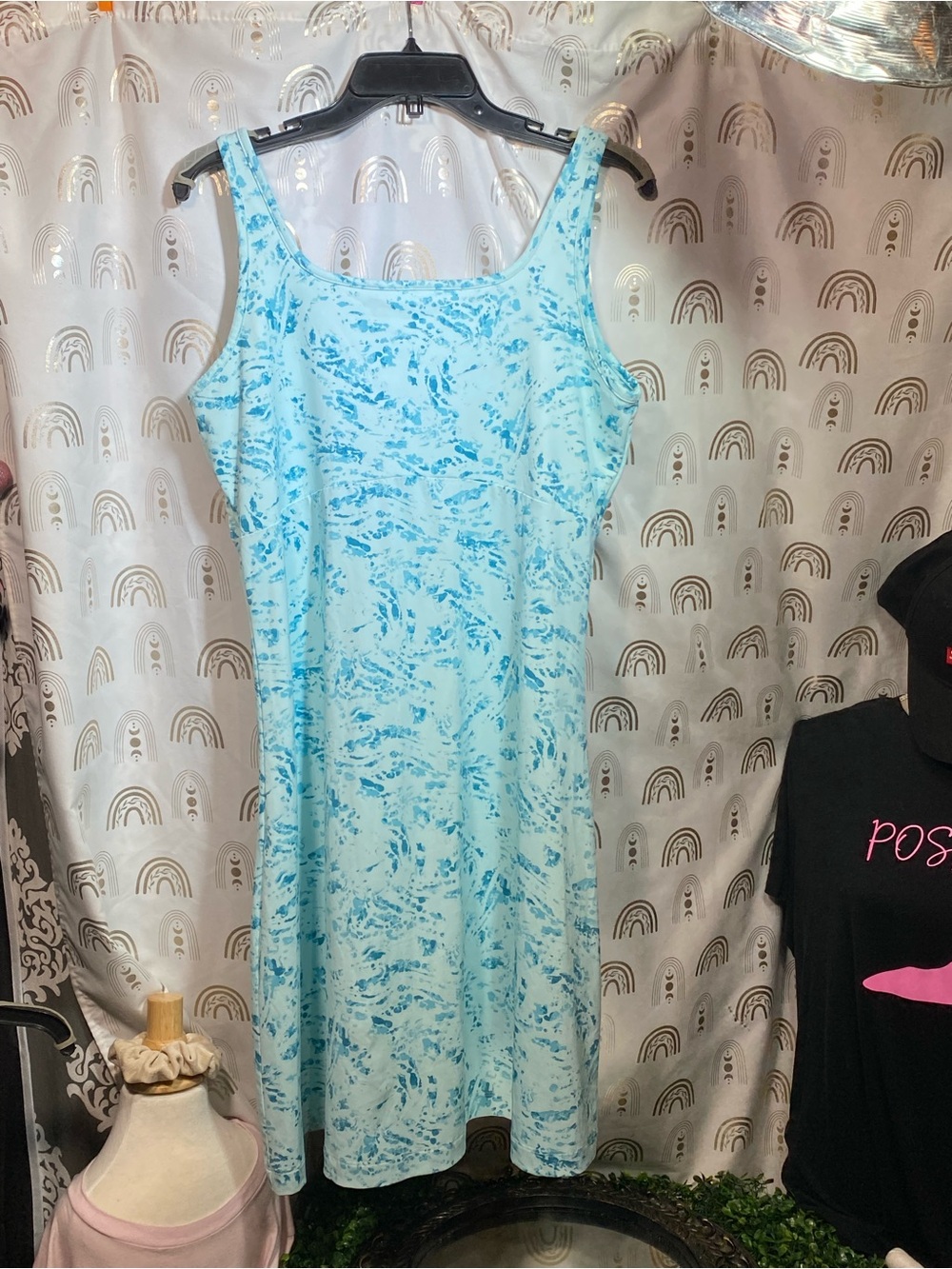 Sleeveless Light Blue Marble-Print Midi Dress